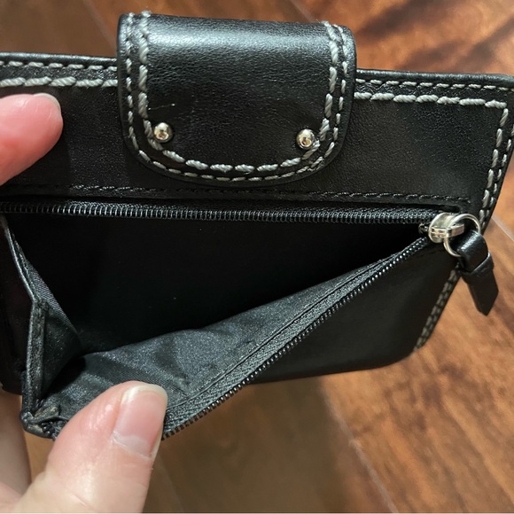 Coach “Vintage” black leather wallet - Picture 7 of 7